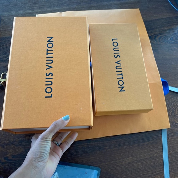Selling LV empty boxes and packets - Picture 1 of 3